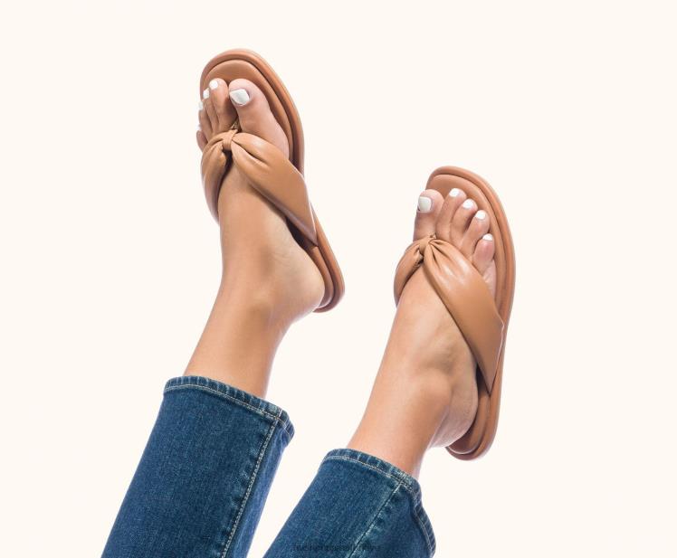 kadınlar koyu siyah deri Hush Puppies emily ayak direği sandalet X268F15